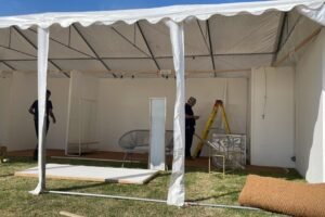 Setting up Store at Oxford Setting up Store at Oxford